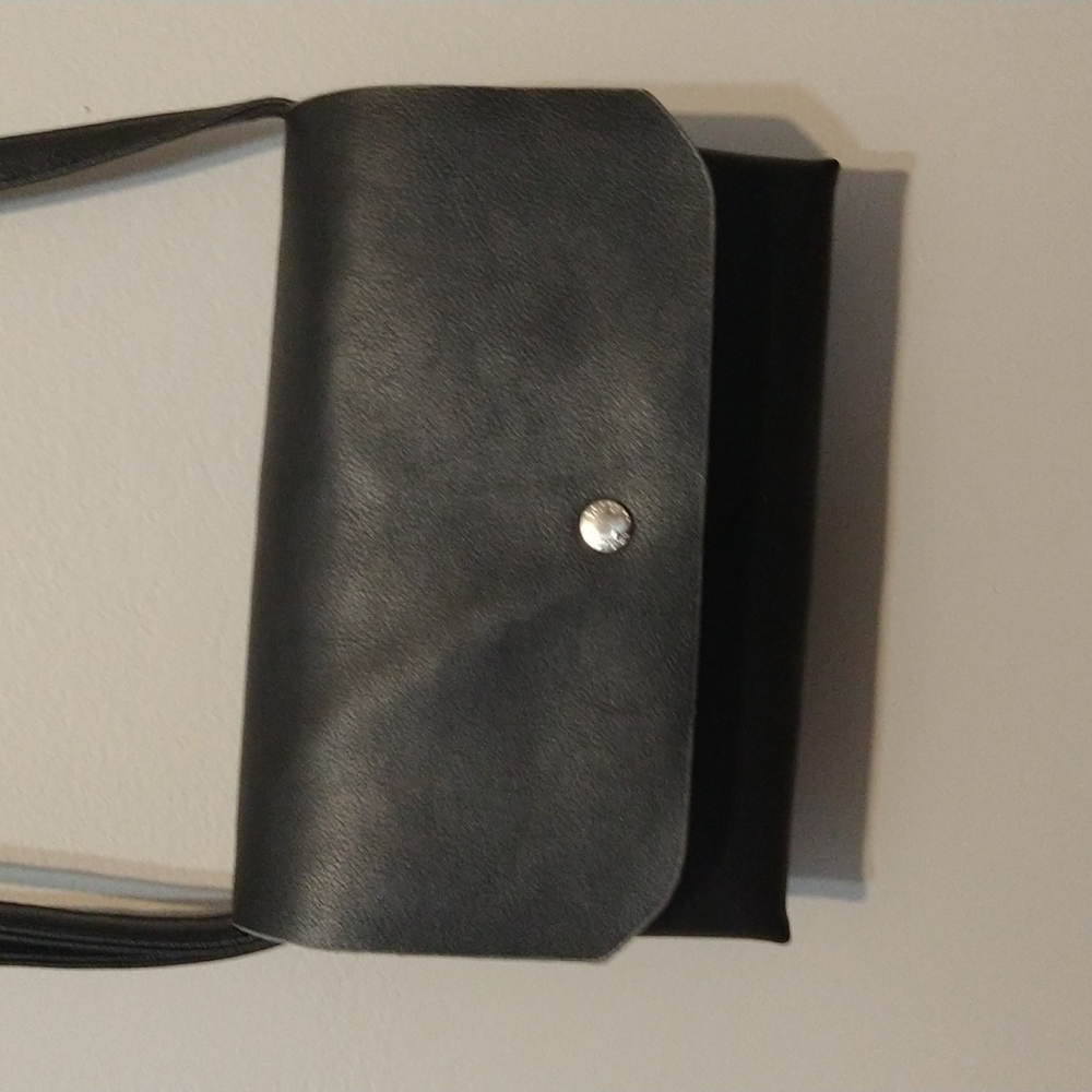 Faux leather small black Roots 73 purse